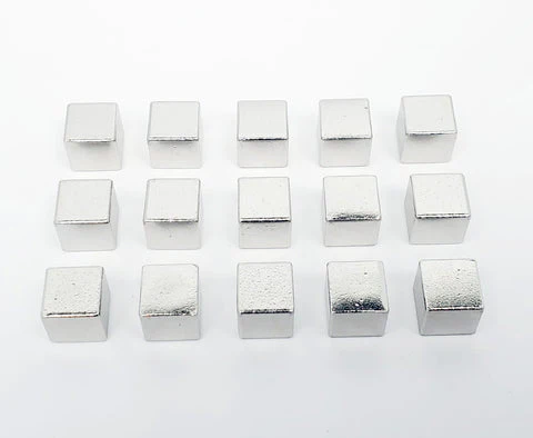 Top Shelf Gamer - Silver Metal Cubes 9.5mm V2 (set of 15)